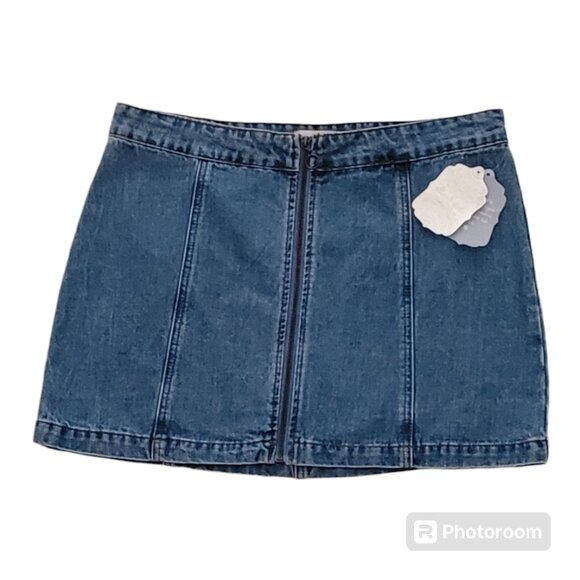 Altar’d State Monana Classic Full Zip Medium Wash Denim Mini Skirt Sz Large NEW - Picture 3 of 12